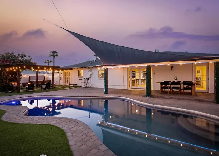 Party At The Palm - Pool, Hot Tub, Pergola With Fire Pit & Much *